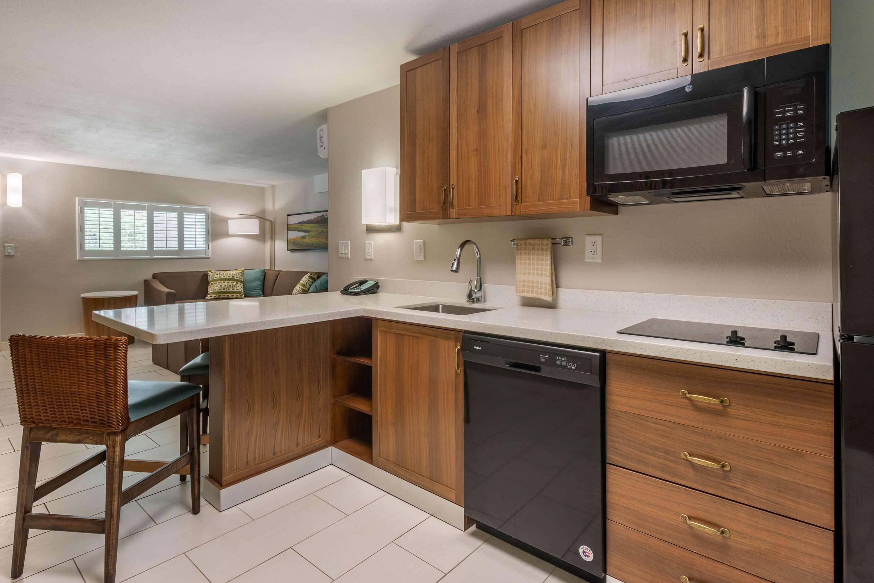 Seafarer & Suites, Ascend Collection Hotel