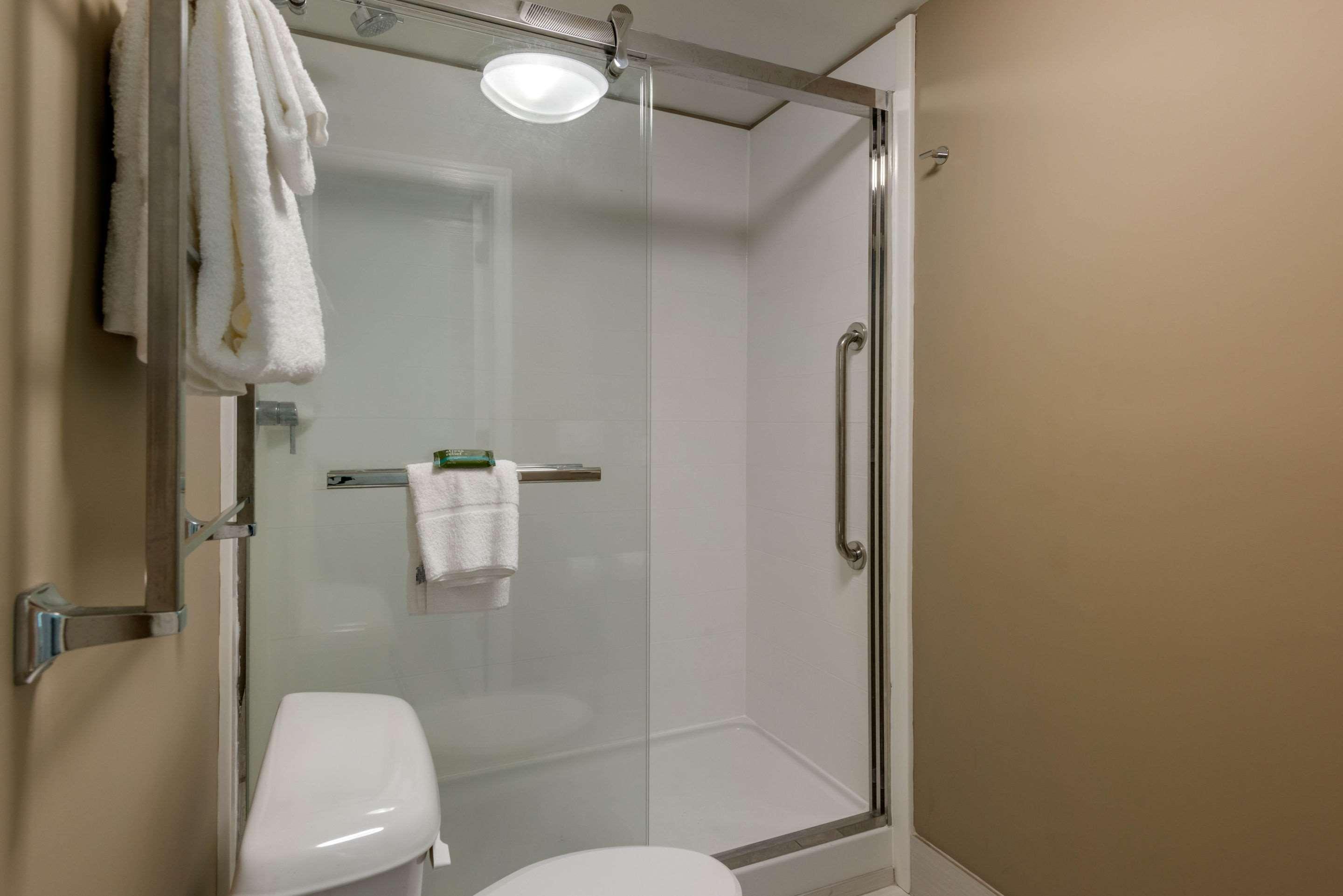 Hotel Seafarer & Suites, Ascend Collection 2*