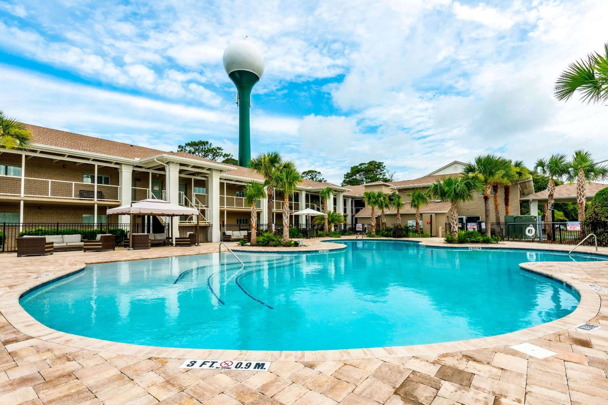 Seafarer & Suites, Ascend Collection Hotel 2*