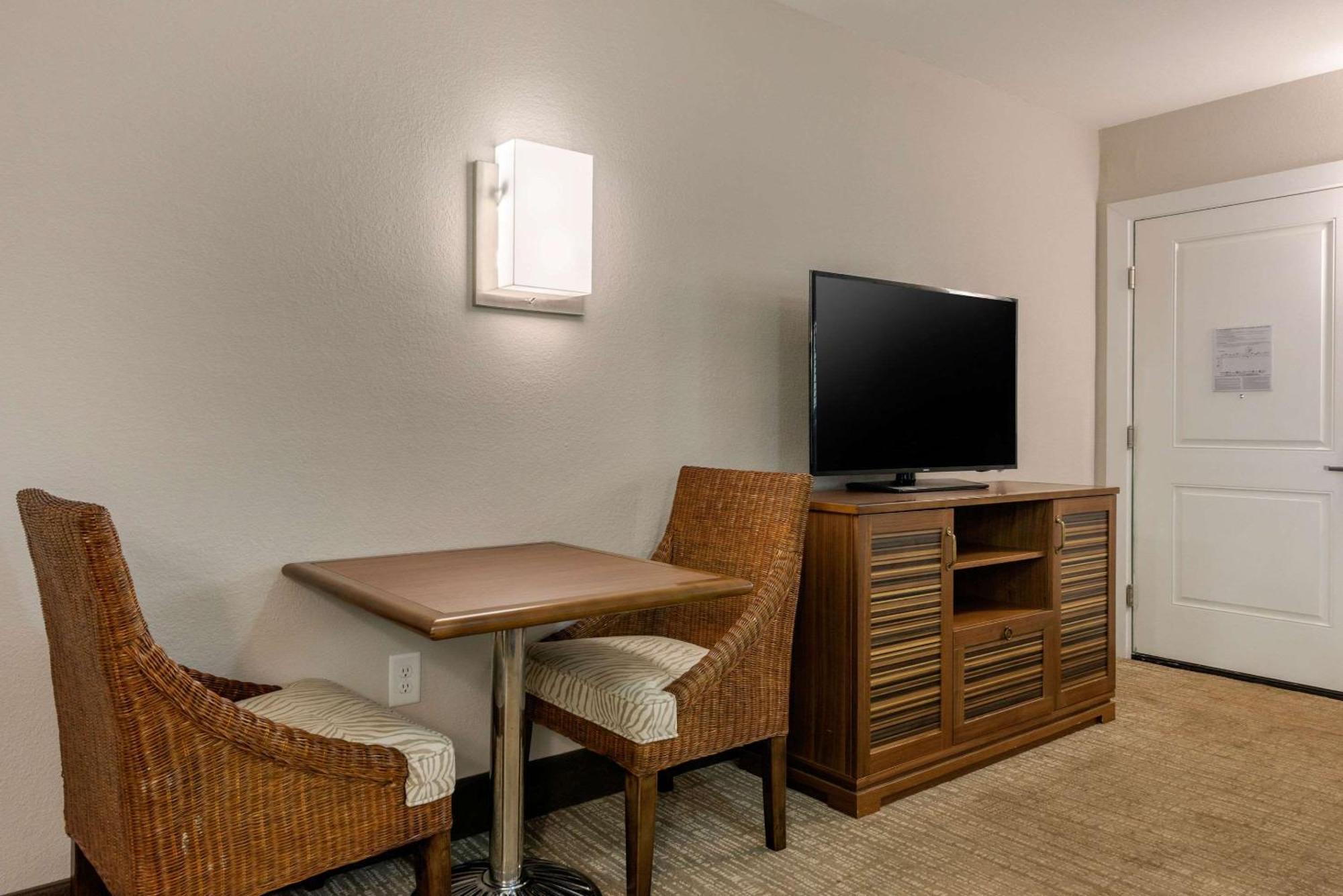 Hotel Seafarer & Suites, Ascend Collection 2*