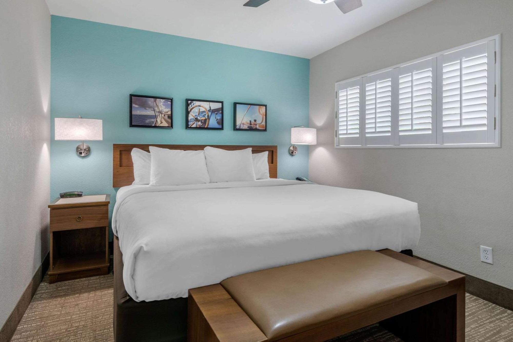Seafarer & Suites, Ascend Collection 2*