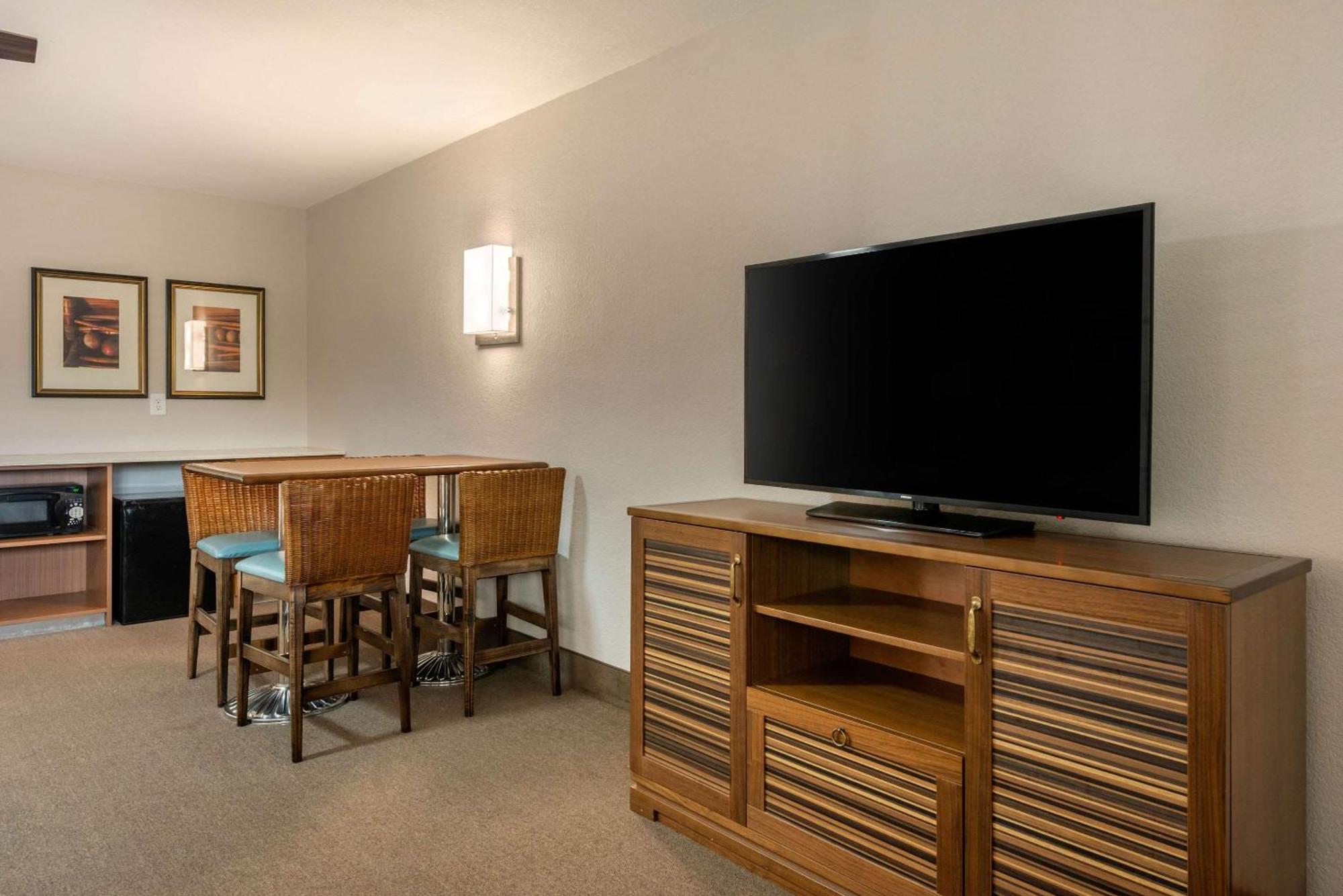 Seafarer & Suites, Ascend Collection Jekyll Island
